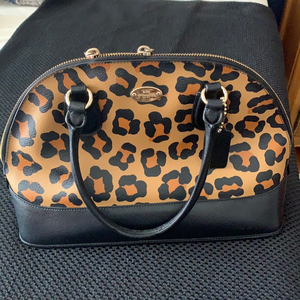Beautiful Coach black and leopard print leather handbag